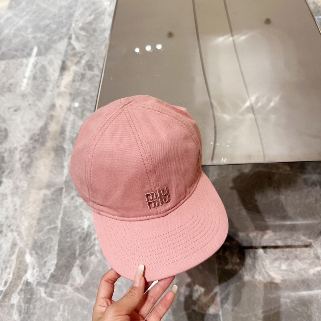 Miu Miu Caps